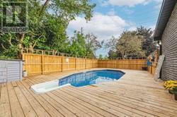 82 Lynbrook Drive, Hamilton, Ontario  L9C 2K7 - Photo 22 - X12470553