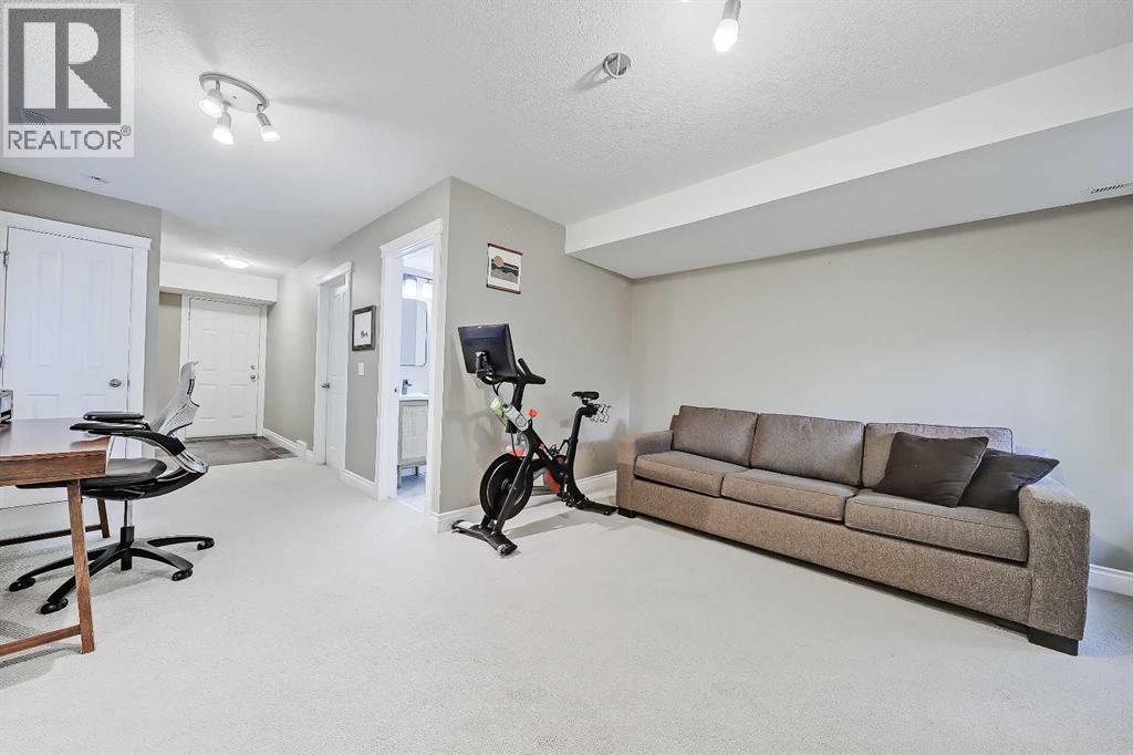 2106 21 Avenue Sw, Calgary, Alberta  T2T 0N9 - Photo 31 - A2256384