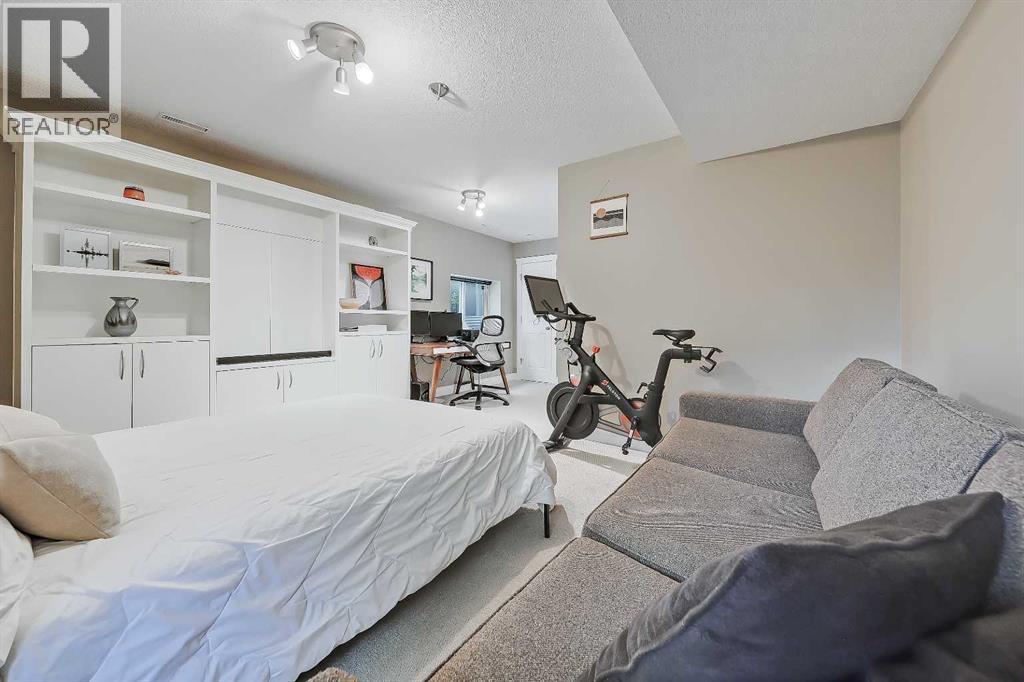 2106 21 Avenue Sw, Calgary, Alberta  T2T 0N9 - Photo 35 - A2256384