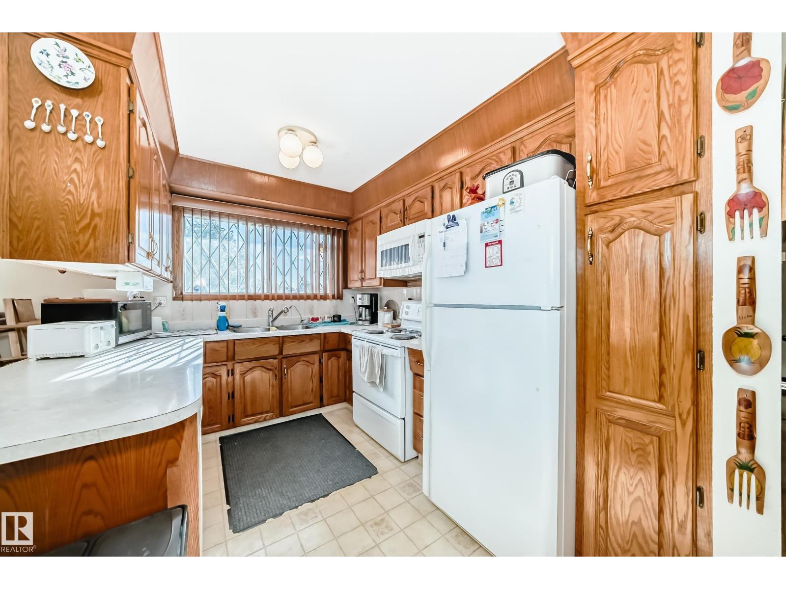 7007 140 Av Nw, Edmonton, Alberta  T5G 2M6 - Photo 11 - E4462725