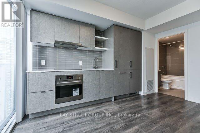 4811 - 88 Harbour Street, Toronto, Ontario  M5J 1B7 - Photo 3 - C12470561