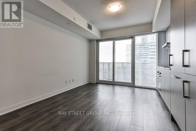 4811 - 88 Harbour Street, Toronto, Ontario  M5J 1B7 - Photo 6 - C12470561