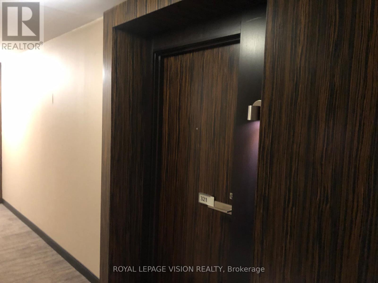 321 - 325 South Park Road, Markham, Ontario  L3T 0B8 - Photo 2 - N12470565