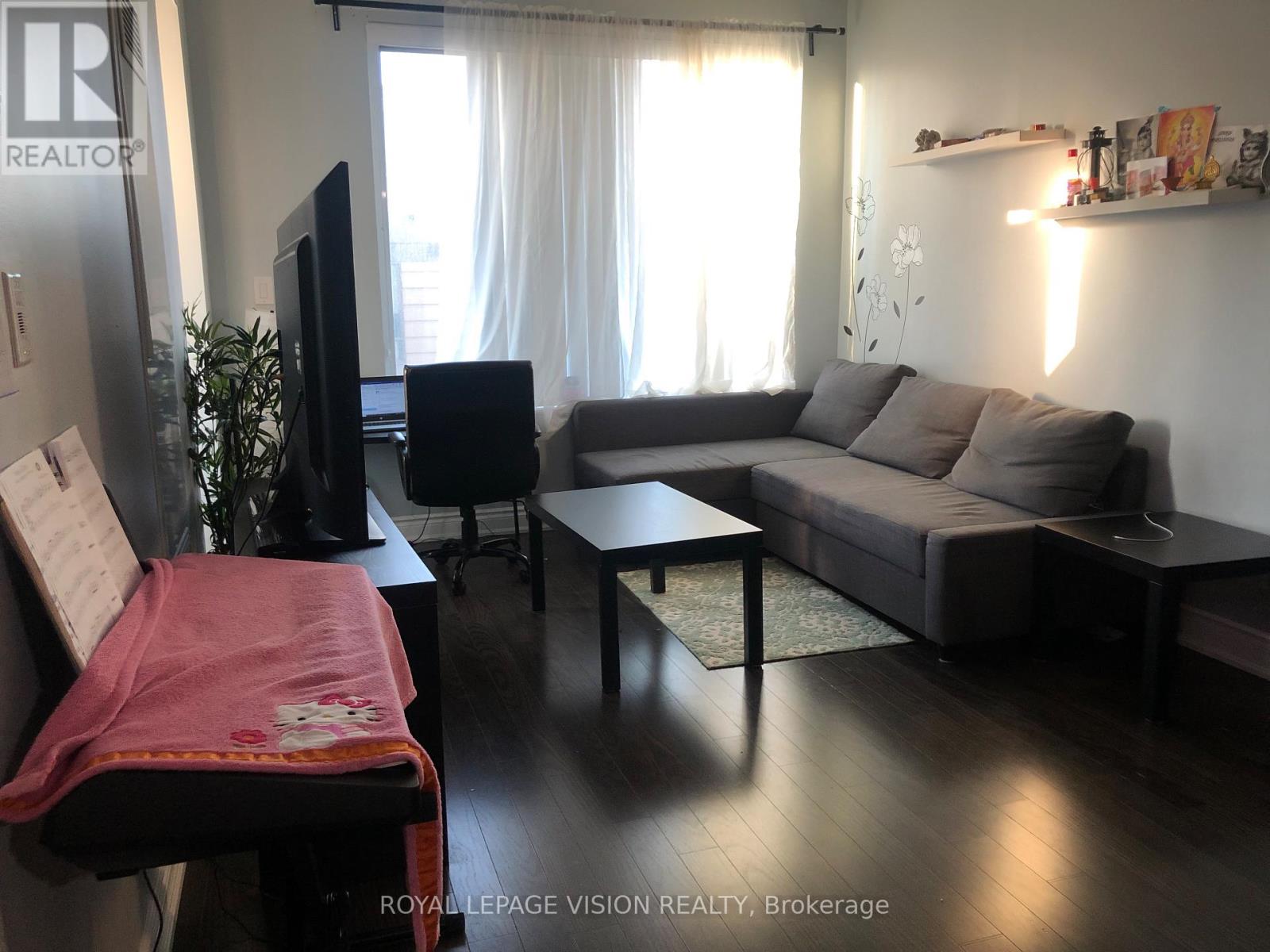 321 - 325 South Park Road, Markham, Ontario  L3T 0B8 - Photo 4 - N12470565