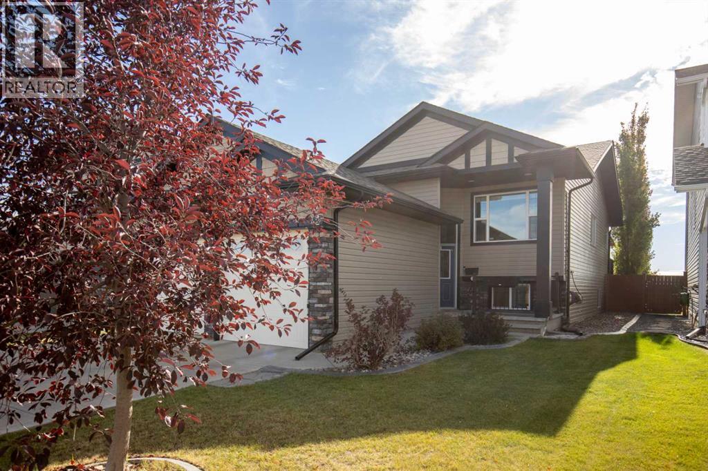 42 Iron Wolf Court, Lacombe, Alberta  T4L 0E8 - Photo 2 - A2263147