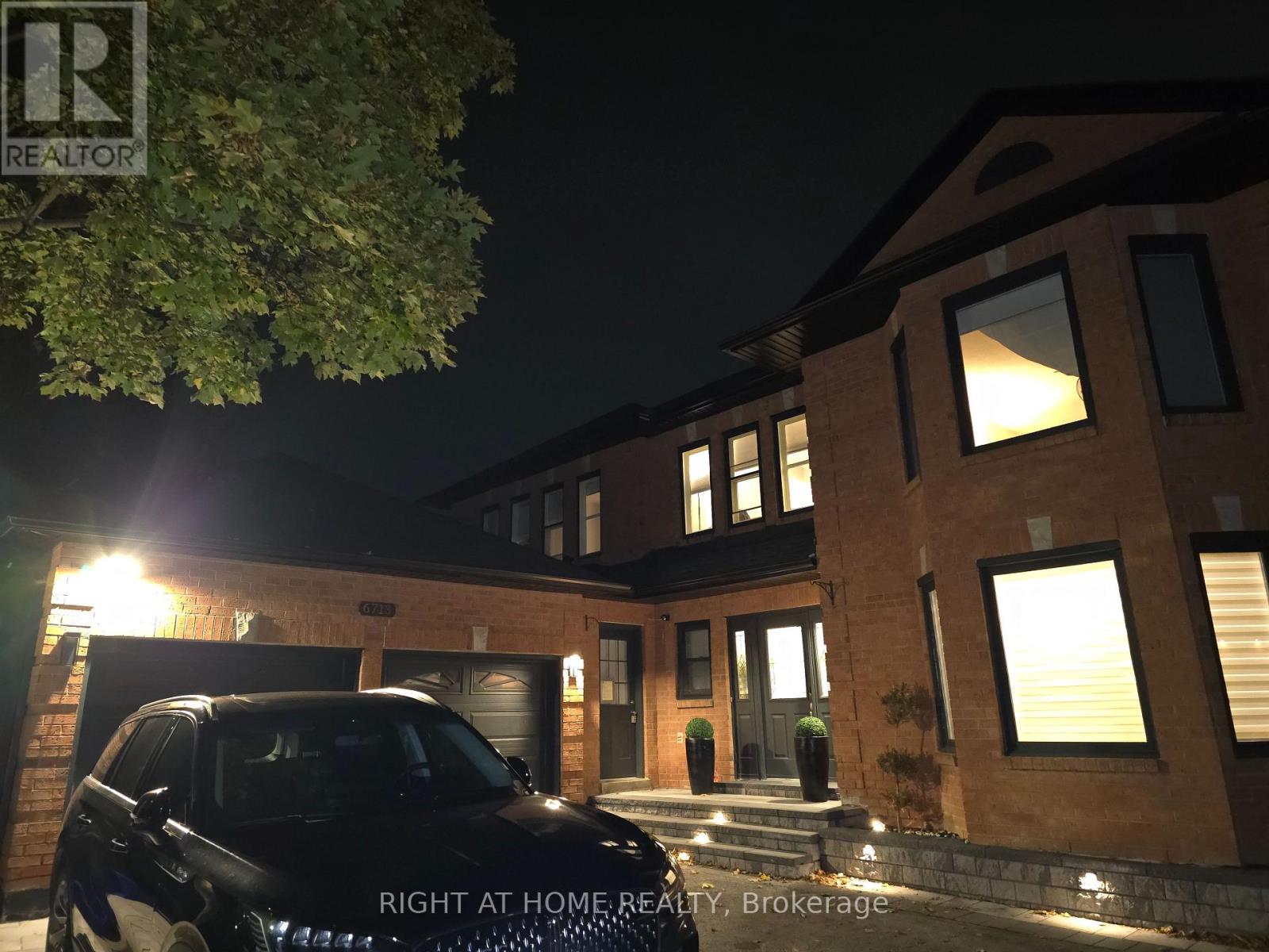 Upper - 6713 Mockingbird Lane, Mississauga, Ontario  L5N 5J8 - Photo 19 - W12467381
