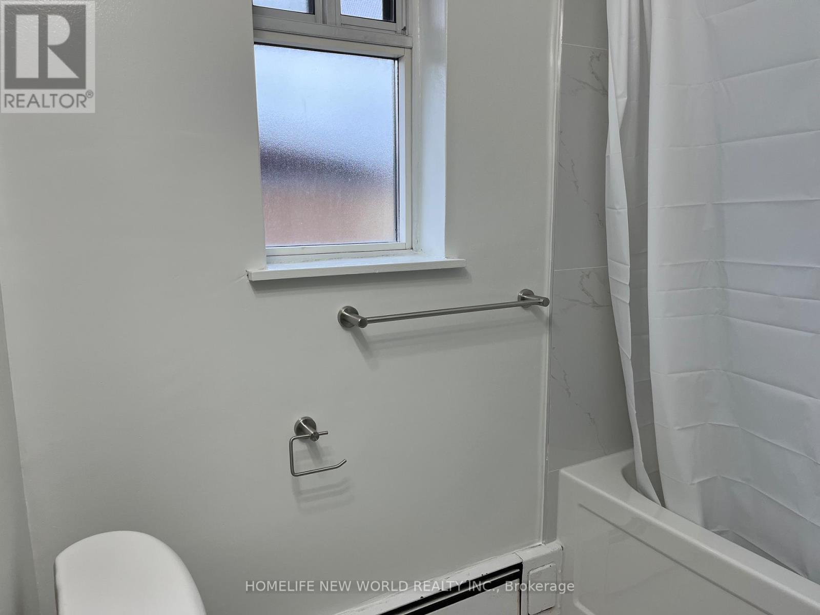 #3 - 230 Wilmington Avenue, Toronto, Ontario  M3H 5K2 - Photo 17 - C12334804