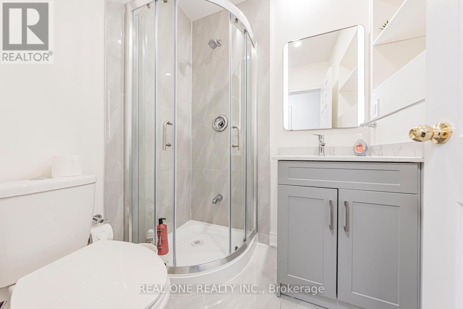 60 Paperbirch Drive, Toronto, Ontario  M3C 2E7 - Photo 14 - C12470571