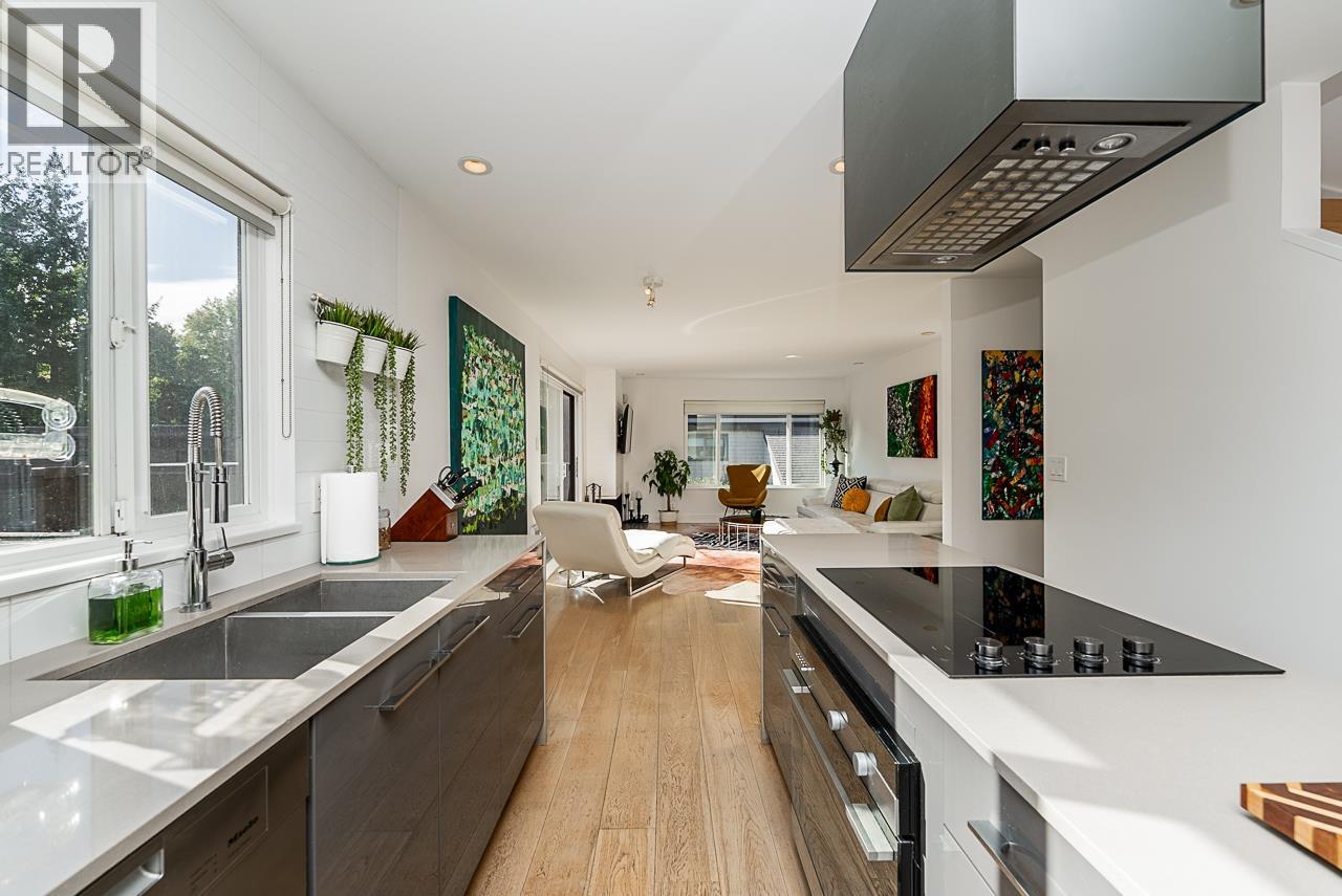3988 PARKWAY DRIVE, vancouver, British Columbia