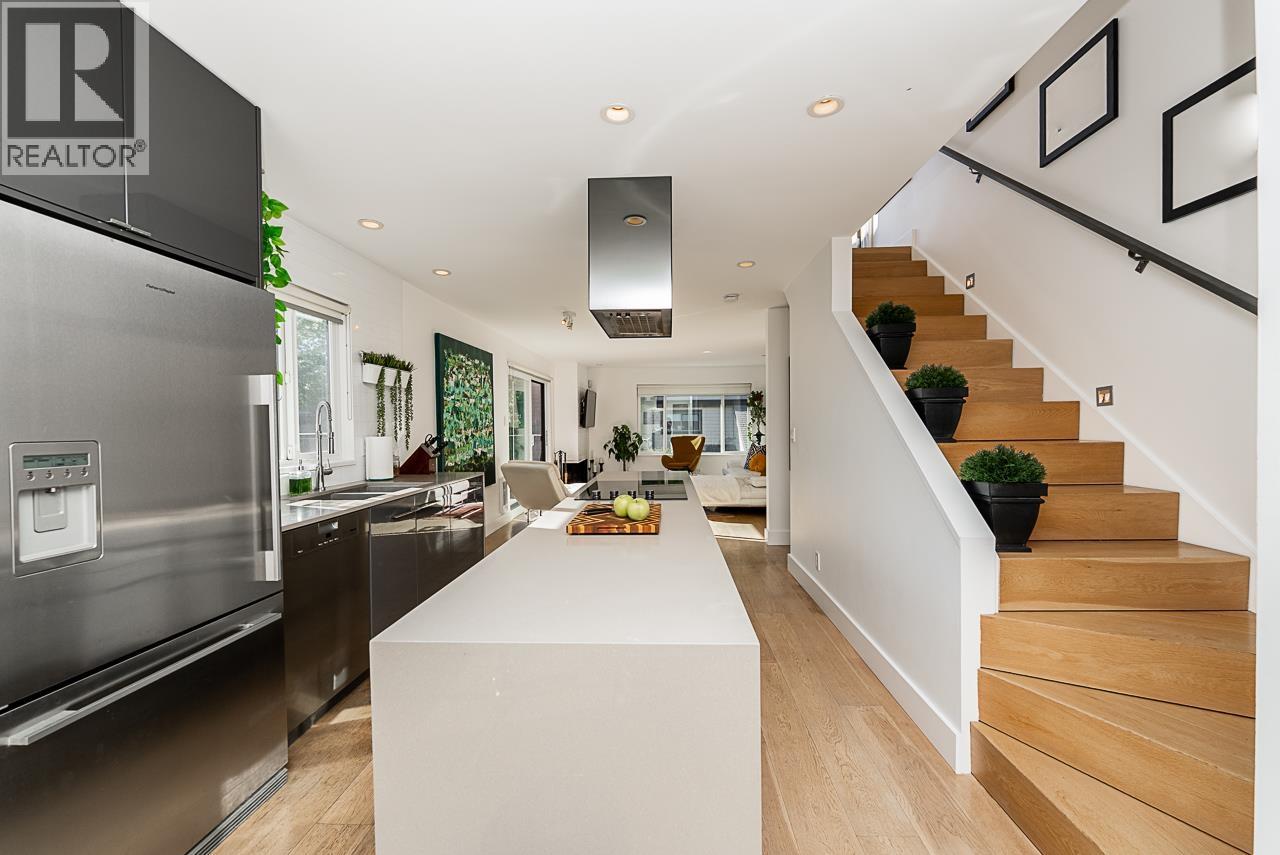 3988 Parkway Drive, Vancouver, British Columbia  V6L 3E1 - Photo 6 - R3057718