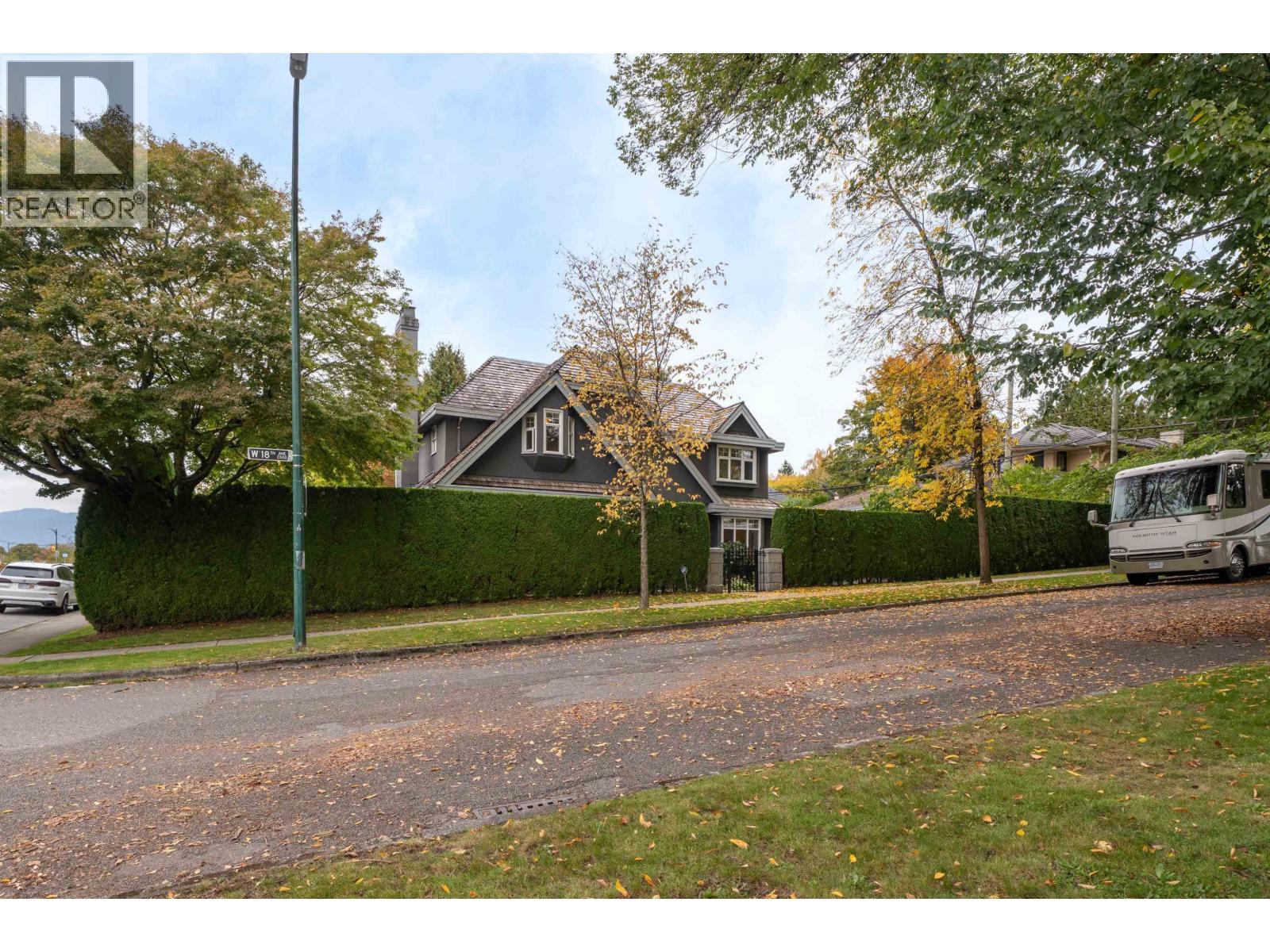 2087 W 18th Avenue, Vancouver, British Columbia  V6J 2N7 - Photo 2 - R3058900