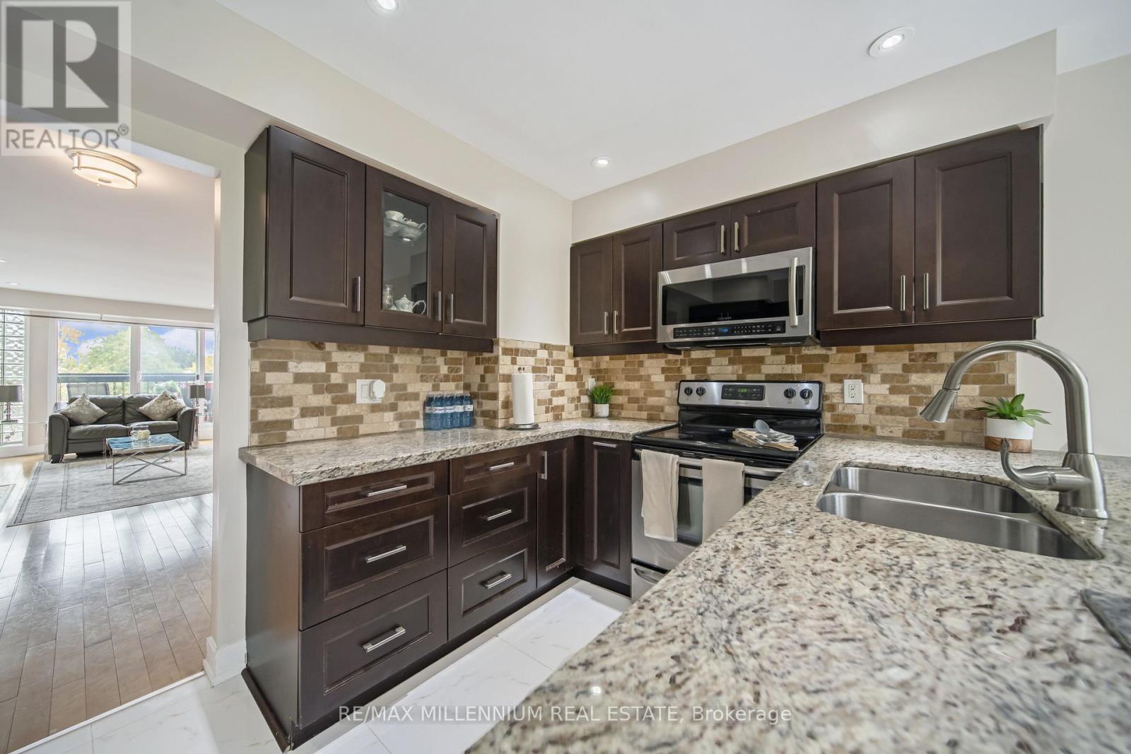62 Cumberland Lane, Ajax, Ontario  L1S 7K4 - Photo 14 - E12458421