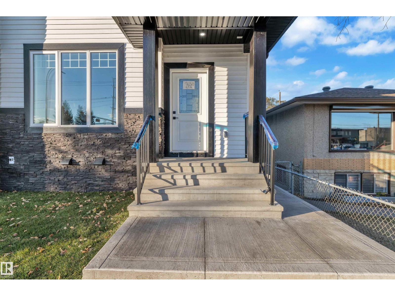 9650 63 Ave Nw, Edmonton, Alberta  T6E 0G5 - Photo 12 - E4462730