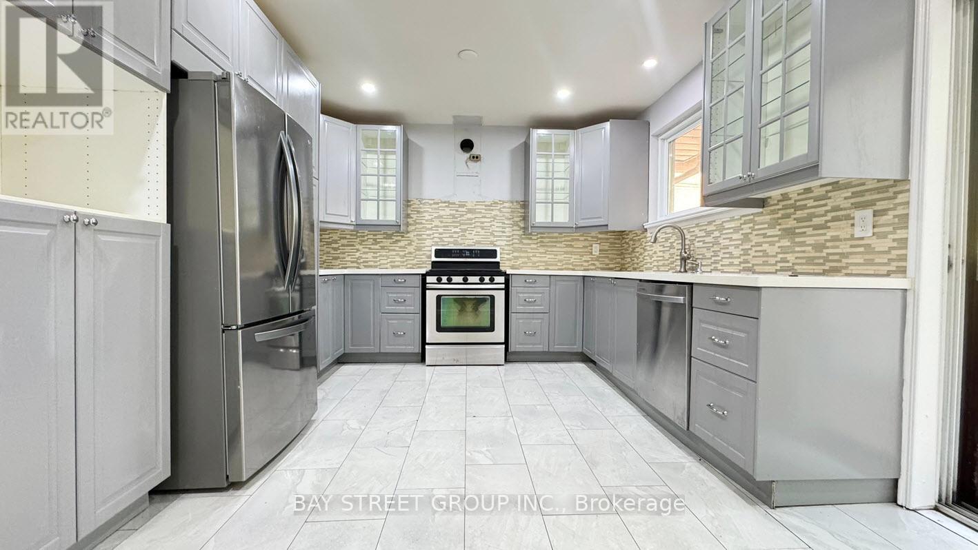 64 Sloley Road, Toronto, Ontario  M1M 1C8 - Photo 3 - E12470581