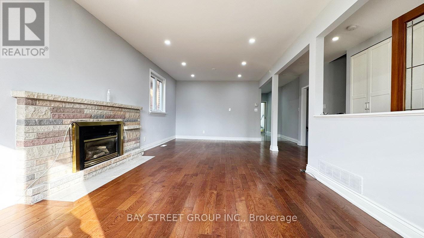 64 Sloley Road, Toronto, Ontario  M1M 1C8 - Photo 6 - E12470581