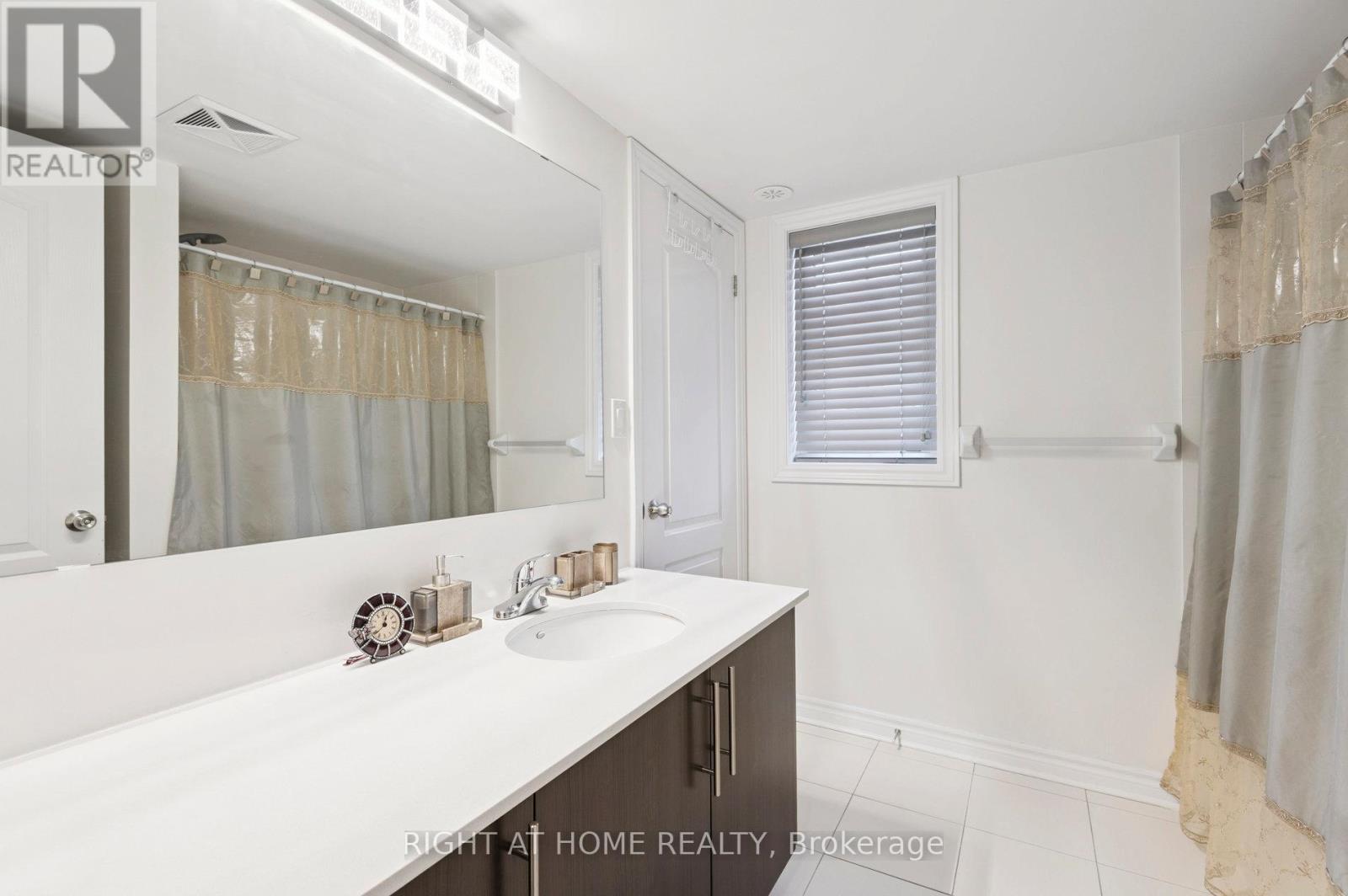 14 - 1255 Bridletowne Circle, Toronto, Ontario  M1W 0A5 - Photo 33 - E12470585