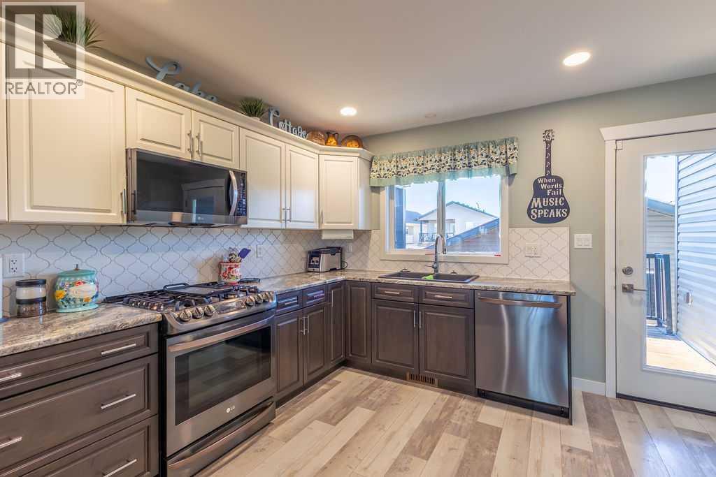 4420 74 Street, Camrose, Alberta  T4V 5C8 - Photo 11 - A2265234