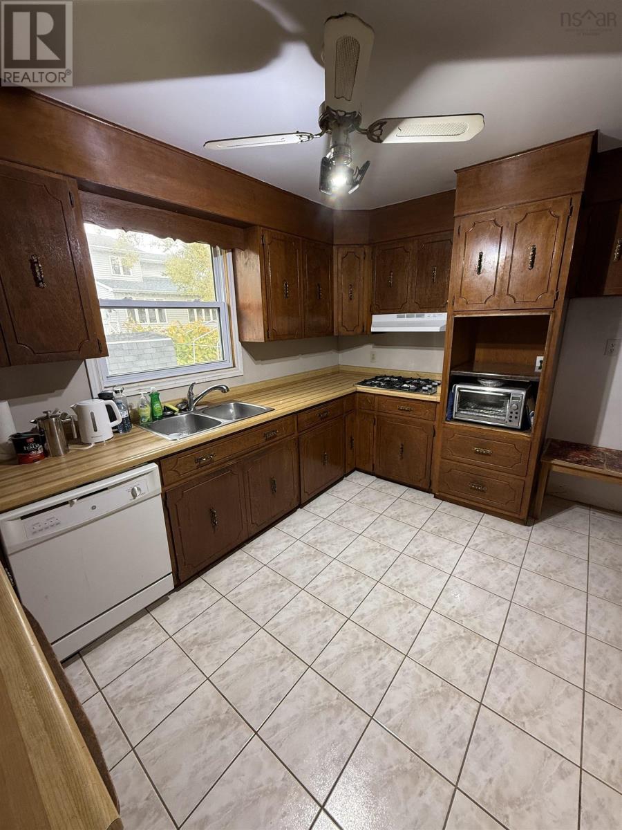 130 Upper Mclean Street, Glace Bay, Nova Scotia  B1A 2L2 - Photo 15 - 202526152