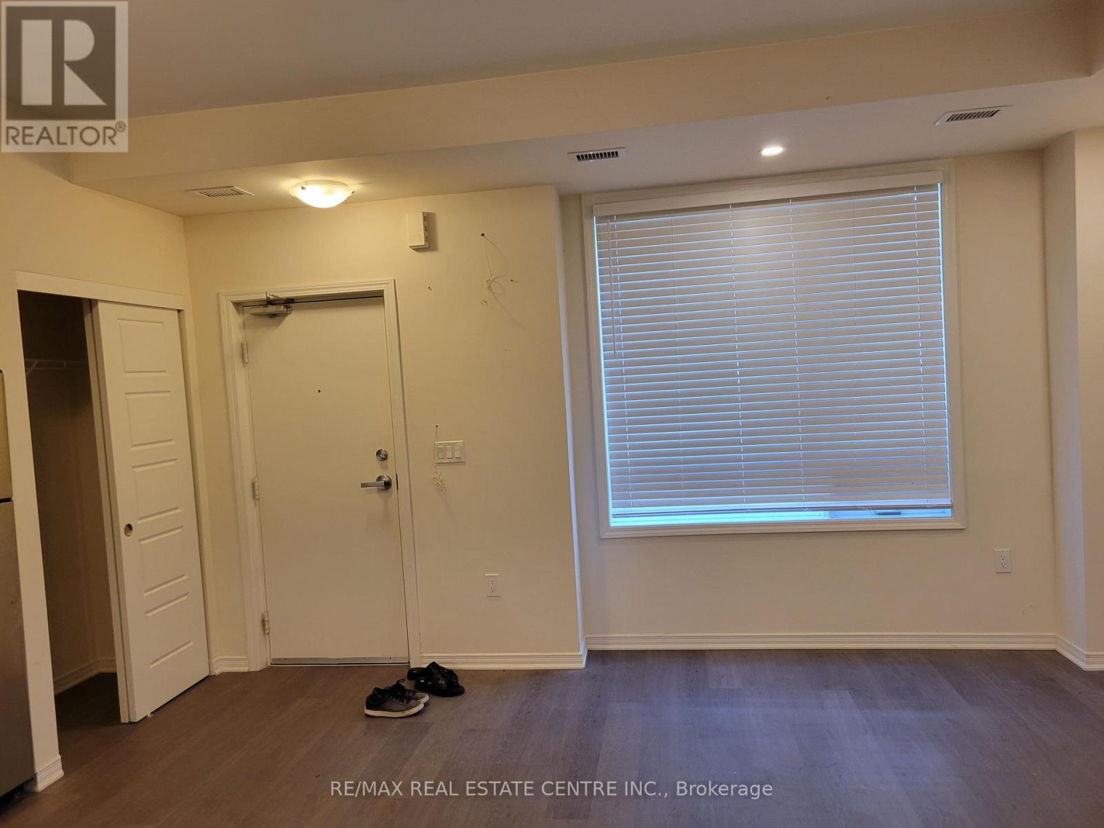 102 - 1140 BRIAR HILL AVENUE, Toronto, Ontario