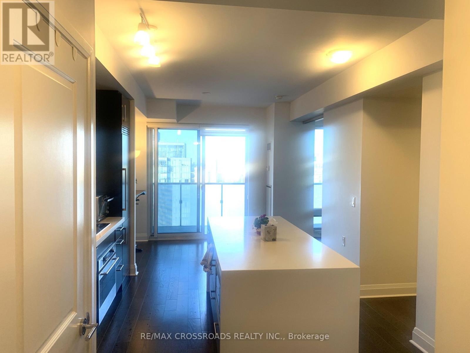 3611 - 1080 Bay Street, Toronto, Ontario  M5S 0A5 - Photo 2 - C12470589