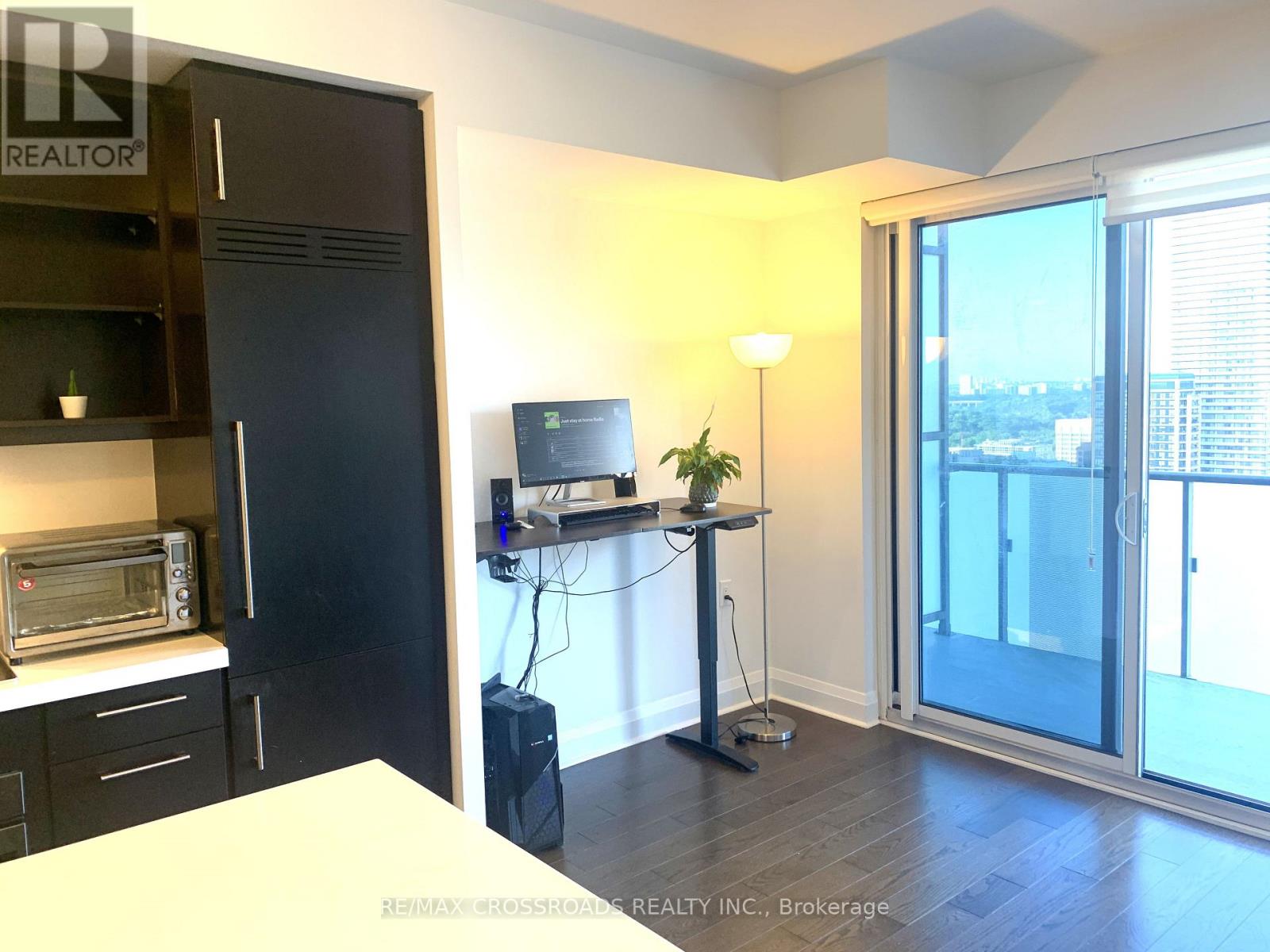 3611 - 1080 Bay Street, Toronto, Ontario  M5S 0A5 - Photo 4 - C12470589
