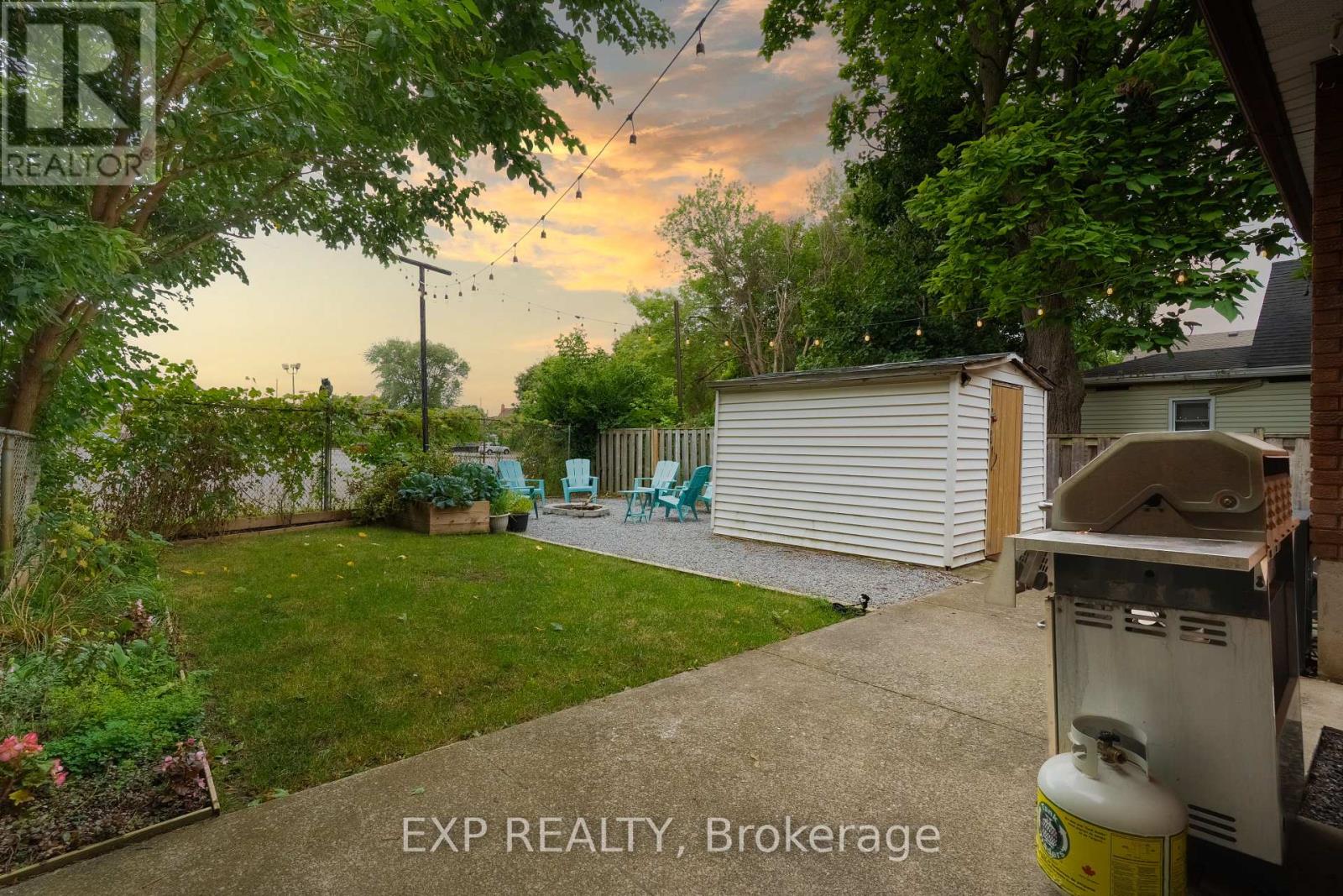 12 Lailey Street, St. Catharines, Ontario  L2M 5G8 - Photo 21 - X12470590
