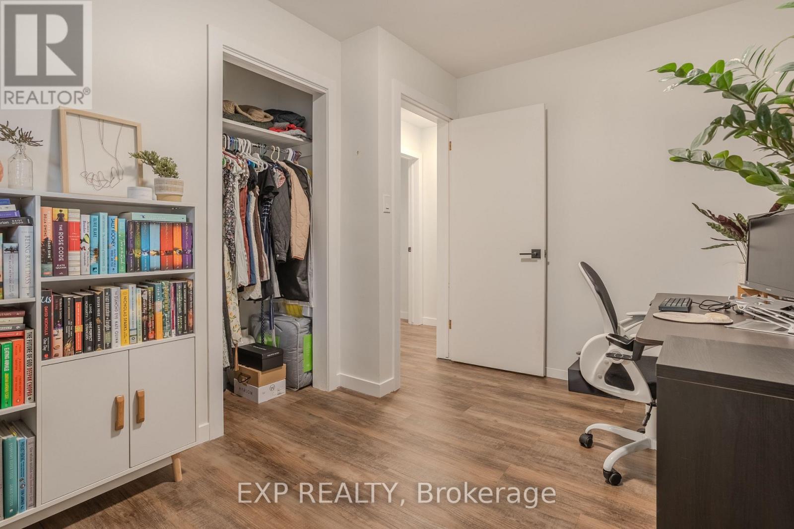 12 Lailey Street, St. Catharines, Ontario  L2M 5G8 - Photo 9 - X12470590