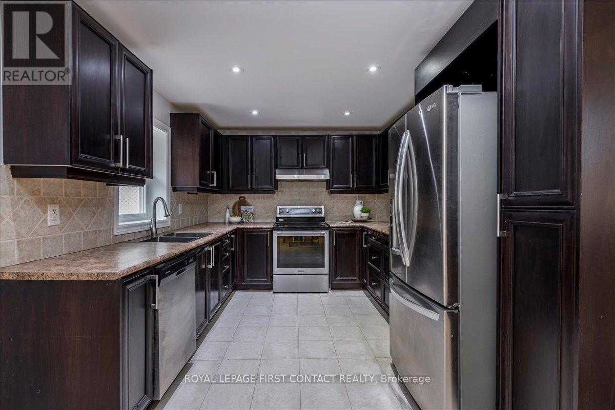2 George Street, Innisfil, Ontario  L0L 1L0 - Photo 9 - N12470591