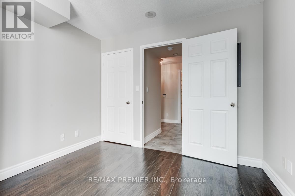 704 - 9 Michael Power Place, Toronto, Ontario  M9A 0A5 - Photo 13 - W12470399