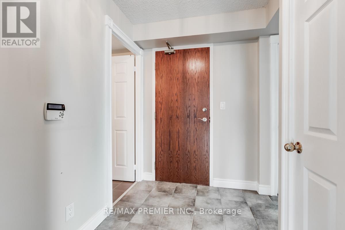 704 - 9 Michael Power Place, Toronto, Ontario  M9A 0A5 - Photo 9 - W12470399