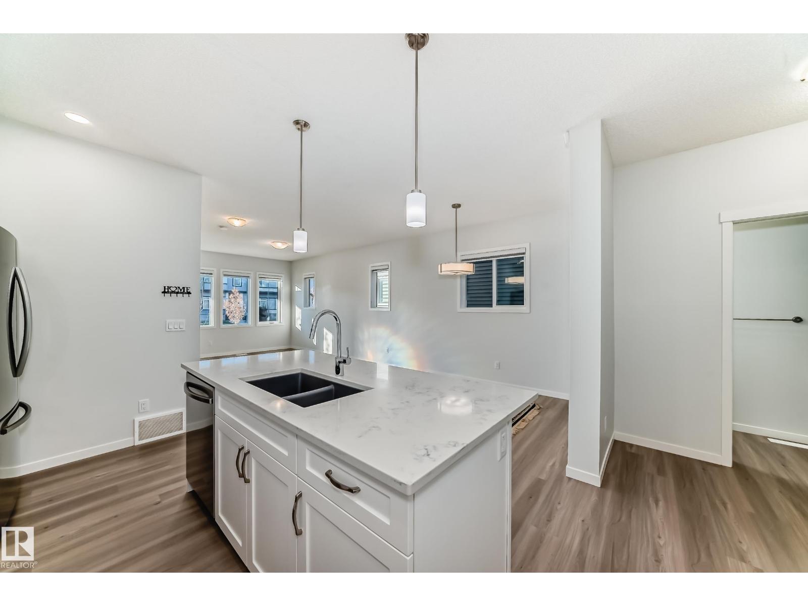 19718 27 Av Nw, Edmonton, Alberta  T6M 0X1 - Photo 7 - E4462732