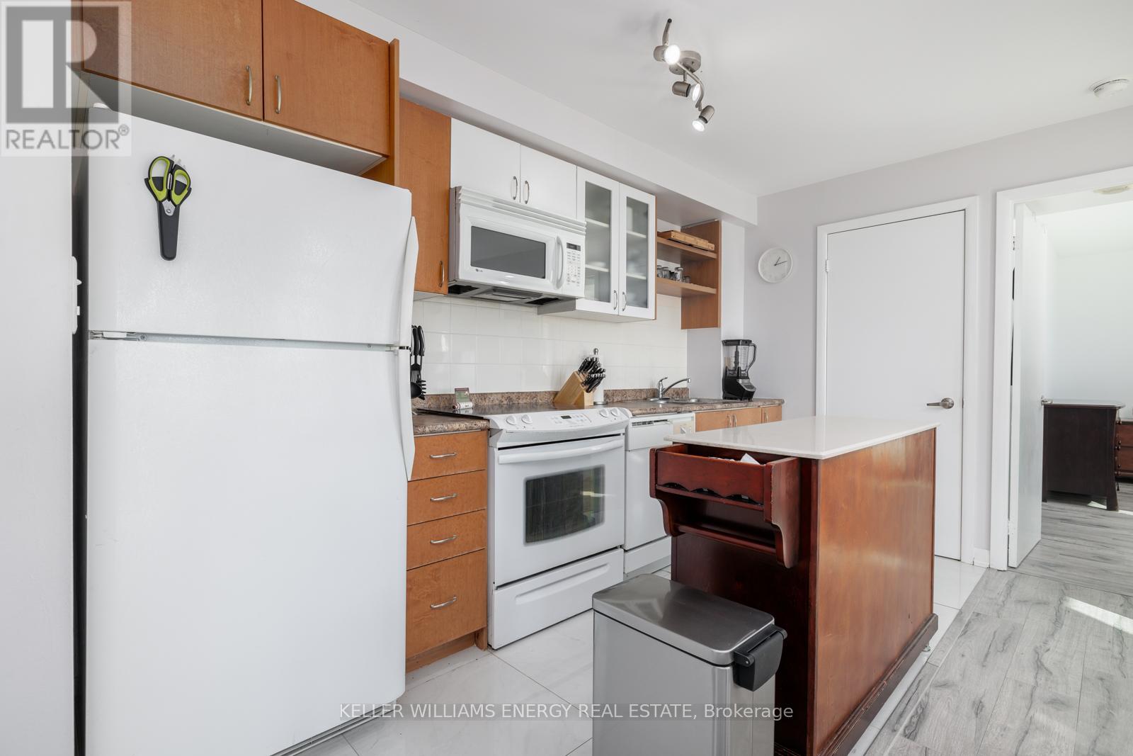 1114 - 600 Fleet Street, Toronto, Ontario  M5V 1B7 - Photo 10 - C12467604