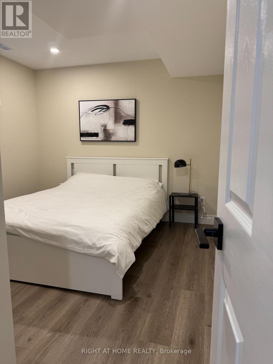 Lower - 174 Curzon Crescent, Guelph, Ontario  N1K 0B5 - Photo 15 - X12470564