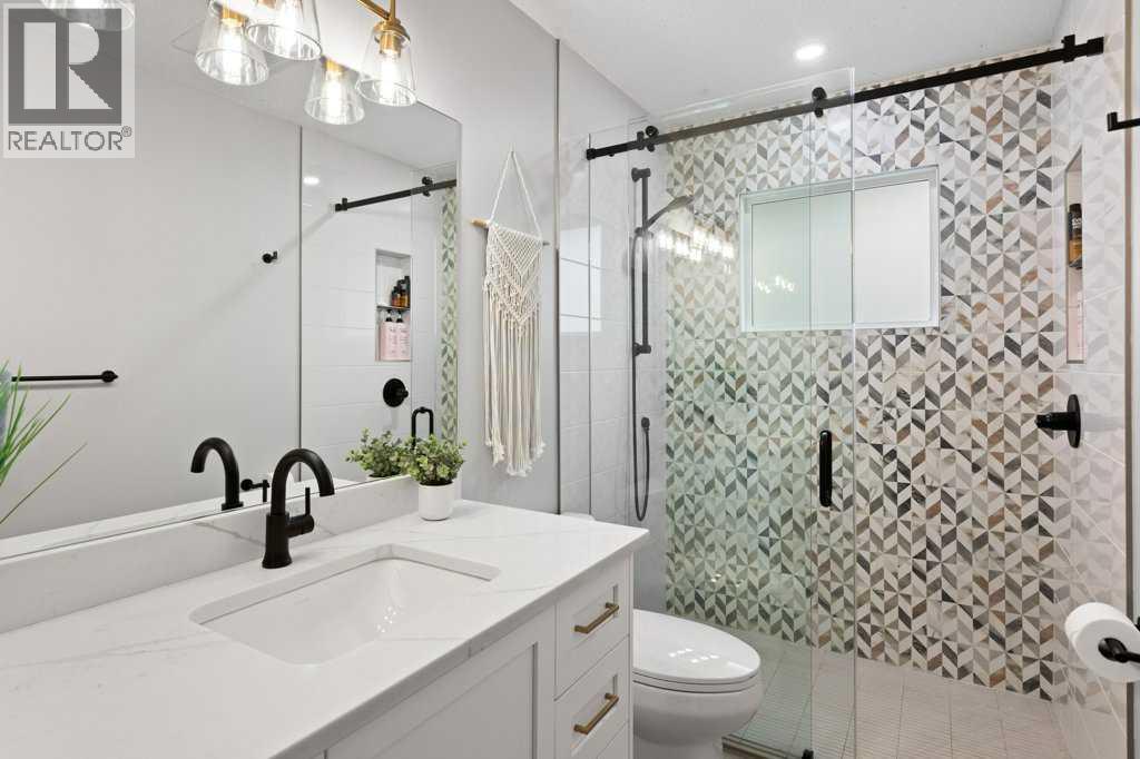 9919 Walrond Road Se, Calgary, Alberta  T2J 1M4 - Photo 13 - A2256190