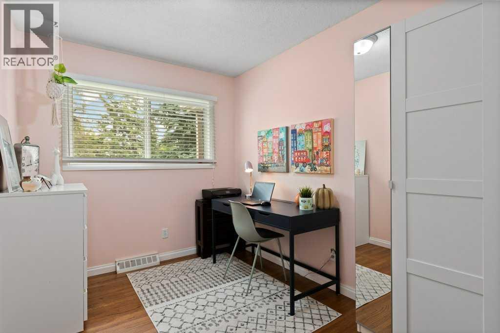 9919 Walrond Road Se, Calgary, Alberta  T2J 1M4 - Photo 15 - A2256190