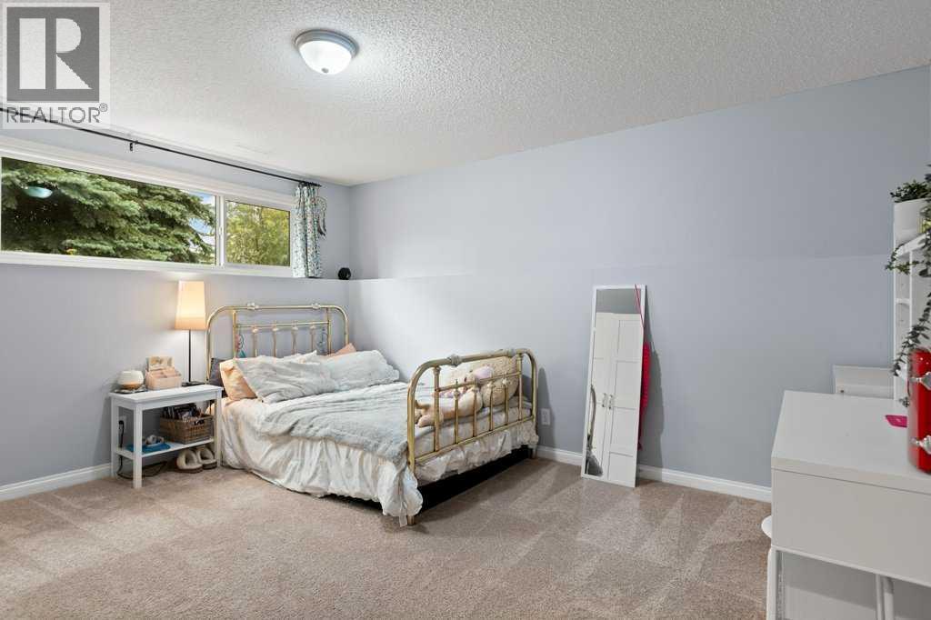 9919 Walrond Road Se, Calgary, Alberta  T2J 1M4 - Photo 24 - A2256190