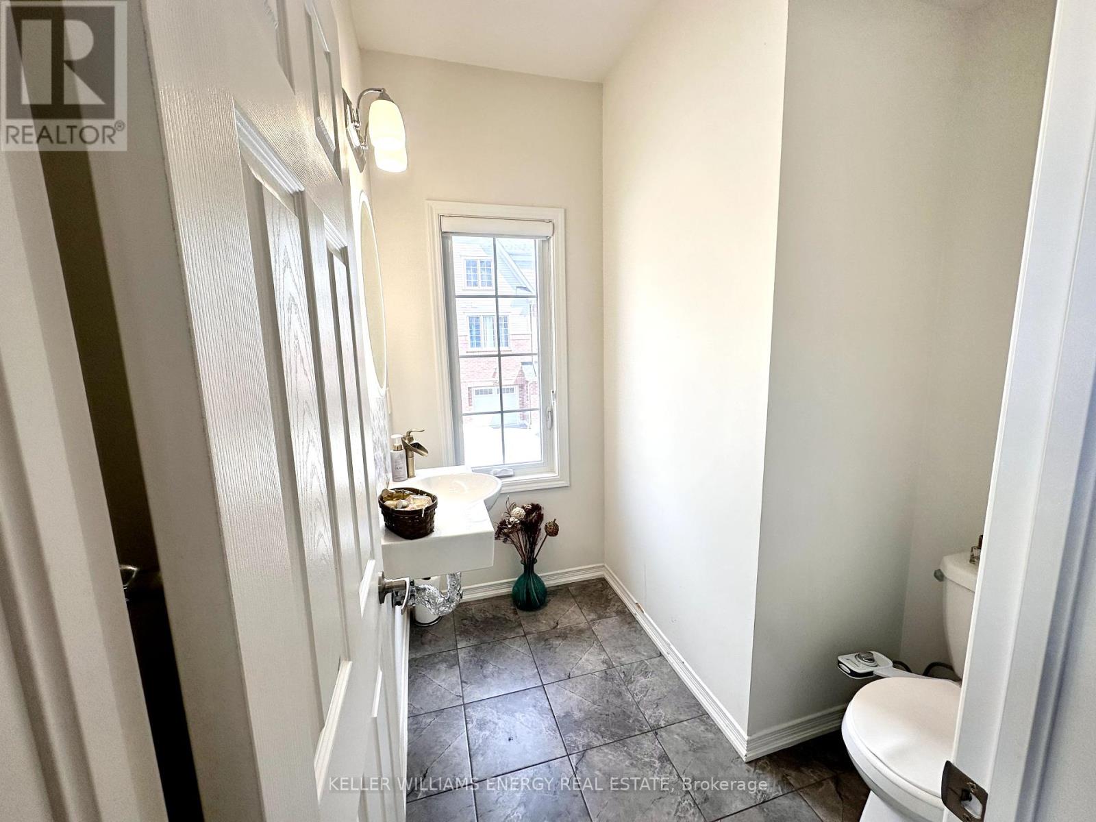 2566 Mojave Path, Oshawa, Ontario  L1L 0P9 - Photo 6 - E12423050