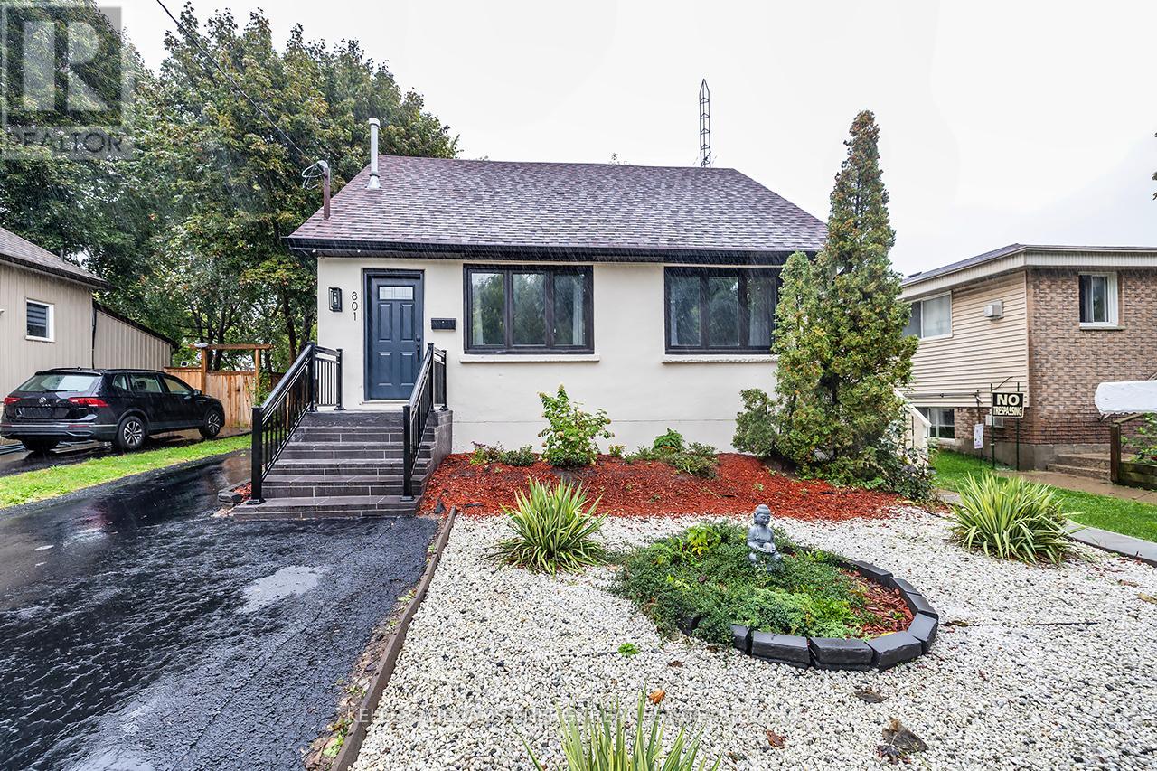801 GORDON STREET, Oshawa, Ontario