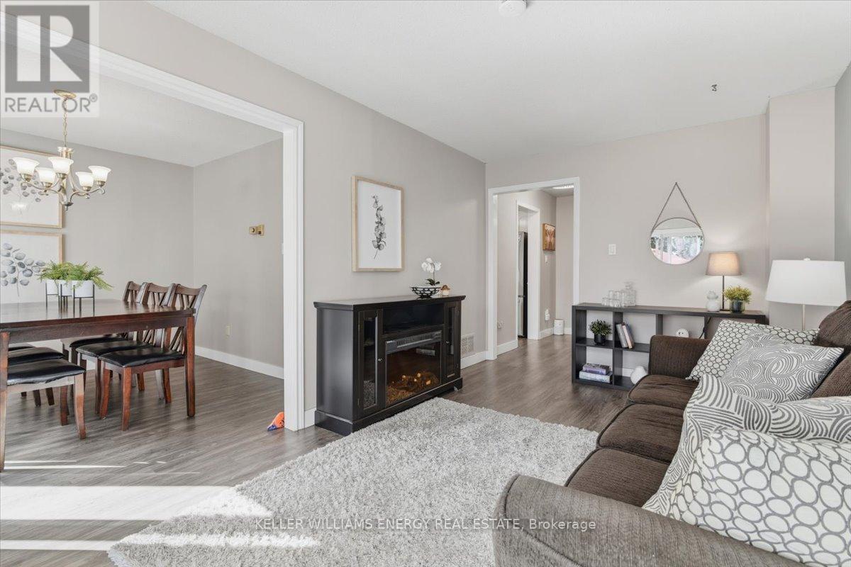 95 Delmark Boulevard, Markham, Ontario  L3P 3Z7 - Photo 12 - N12454238