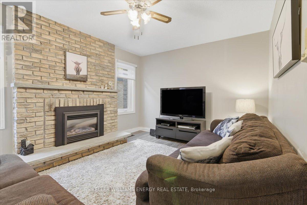 95 Delmark Boulevard, Markham, Ontario  L3P 3Z7 - Photo 9 - N12454238