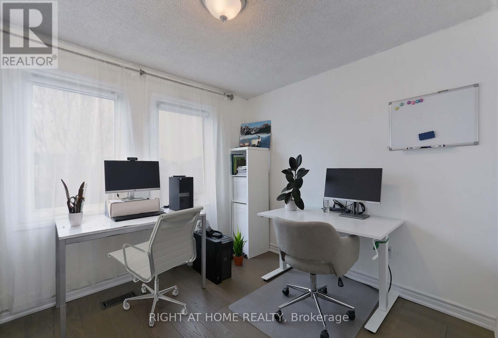 5685 Shillington Drive, Mississauga, Ontario  L5R 3N5 - Photo 22 - W12470600