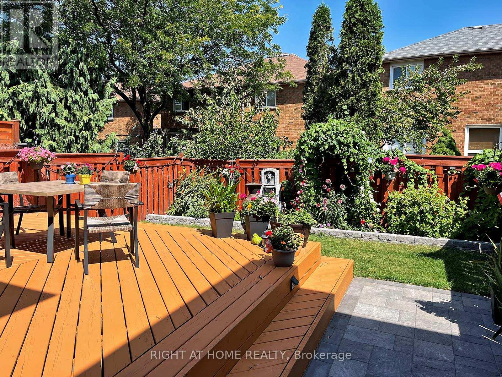 5685 Shillington Drive, Mississauga, Ontario  L5R 3N5 - Photo 38 - W12470600