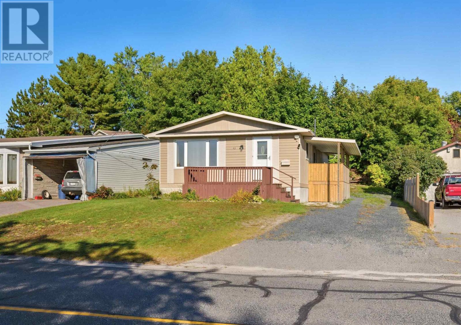 62 Dieppe AVE, Elliot Lake, Ontario