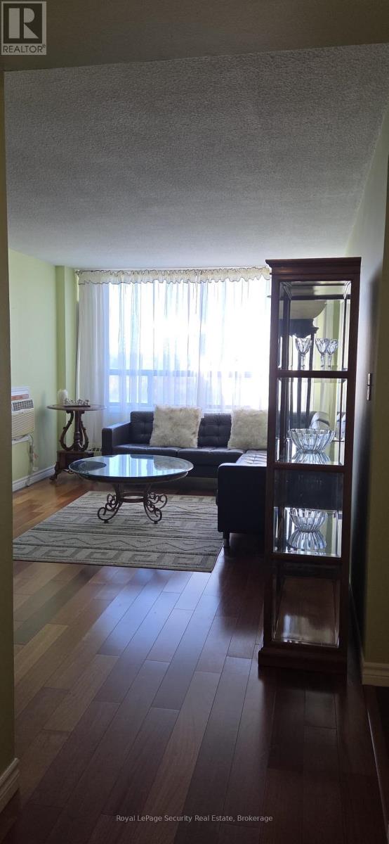 805 - 2556 Argyle Road, Mississauga, Ontario  L5B 2H6 - Photo 3 - W12470322