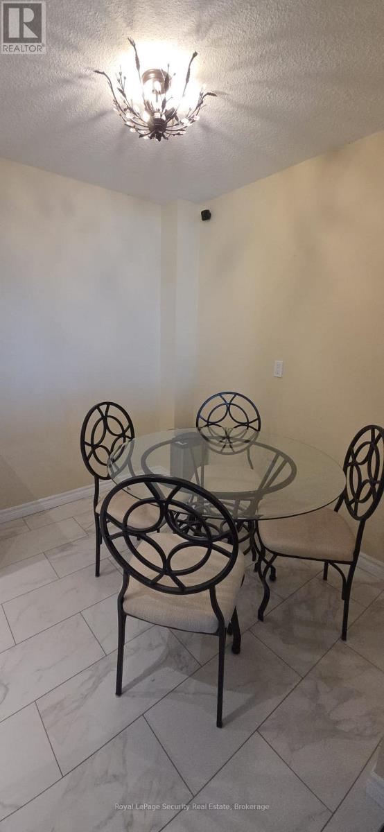 805 - 2556 Argyle Road, Mississauga, Ontario  L5B 2H6 - Photo 6 - W12470322