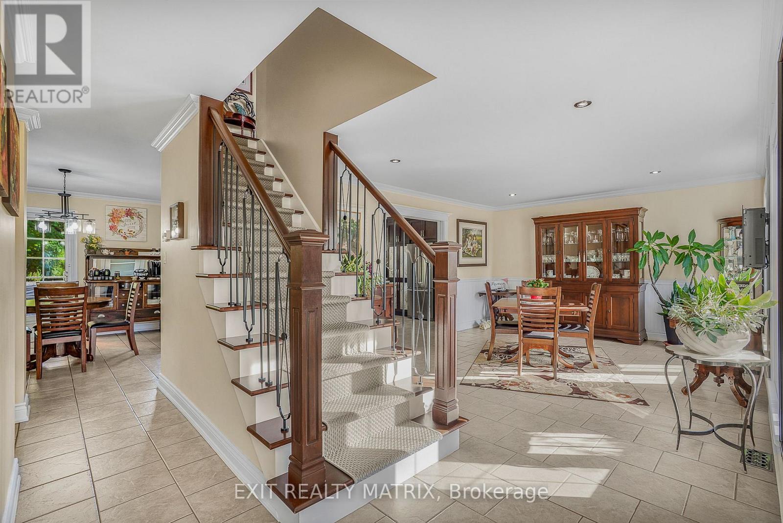 953 Jerome Street, Hawkesbury, Ontario  K6A 3B1 - Photo 4 - X12470608