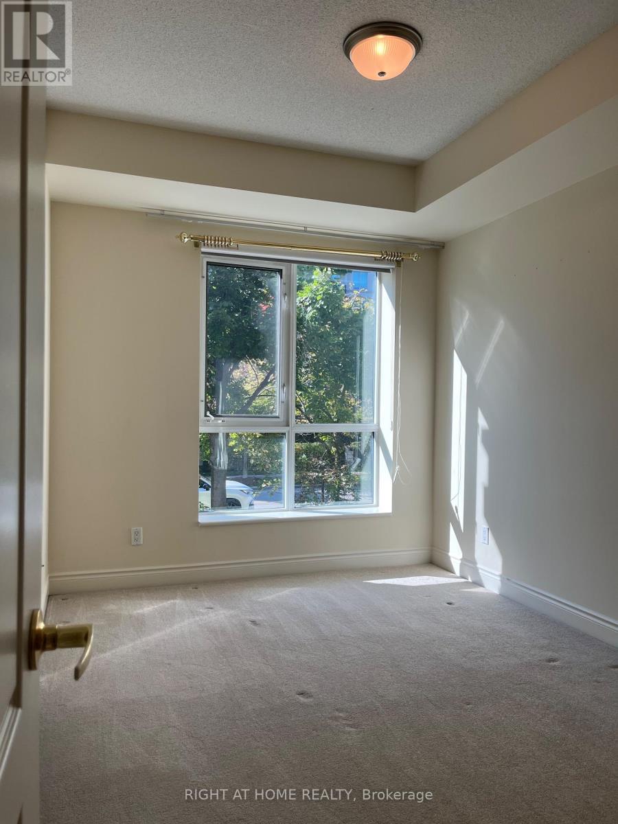216 - 11 William Carson Crescent, Toronto, Ontario  M2P 2G1 - Photo 10 - C12470606