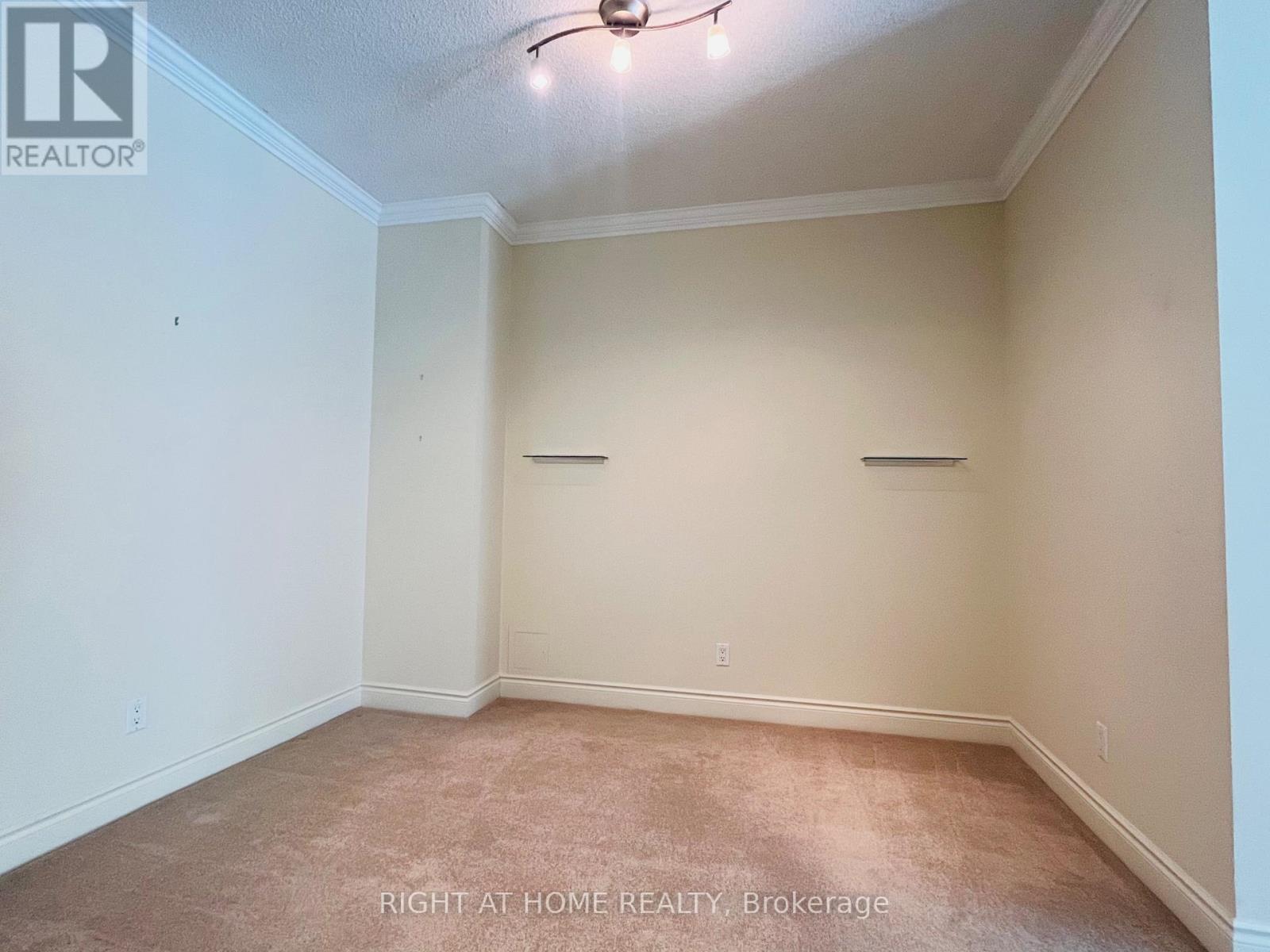 216 - 11 William Carson Crescent, Toronto, Ontario  M2P 2G1 - Photo 7 - C12470606