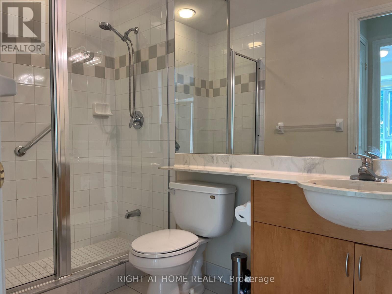 216 - 11 William Carson Crescent, Toronto, Ontario  M2P 2G1 - Photo 9 - C12470606