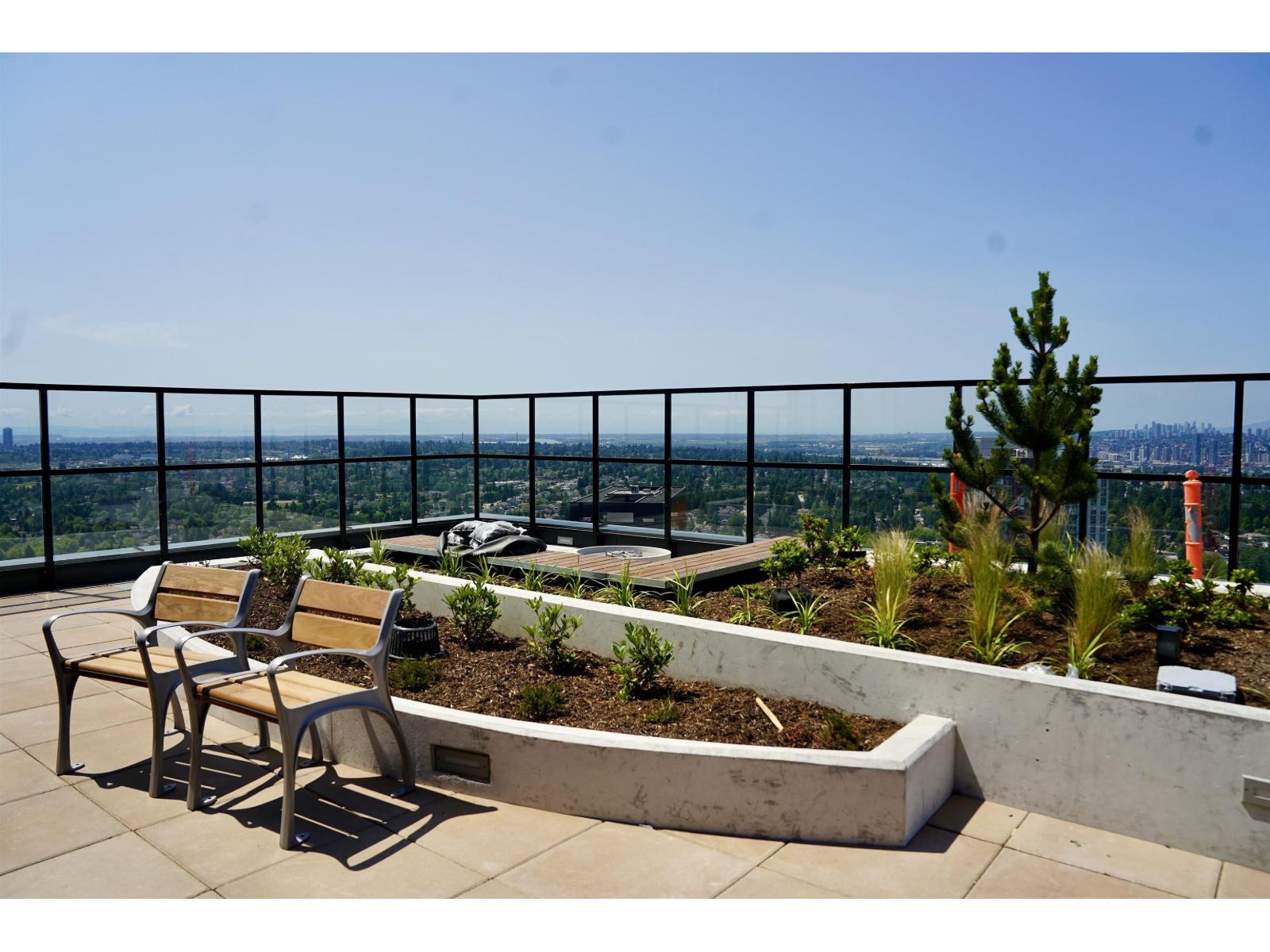 1812 13745 George Junction, Surrey, British Columbia V3T 0V8 - Photo 24 - R3052463